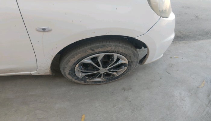 2011 Nissan Micra XV DIESEL, Diesel, Manual, 1,38,519 km, tyre