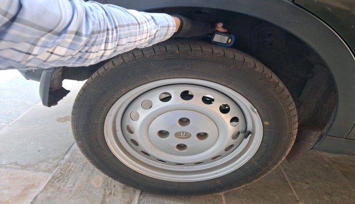 2020 Tata NEXON XE PETROL, Petrol, Manual, 32,641 km, tyre