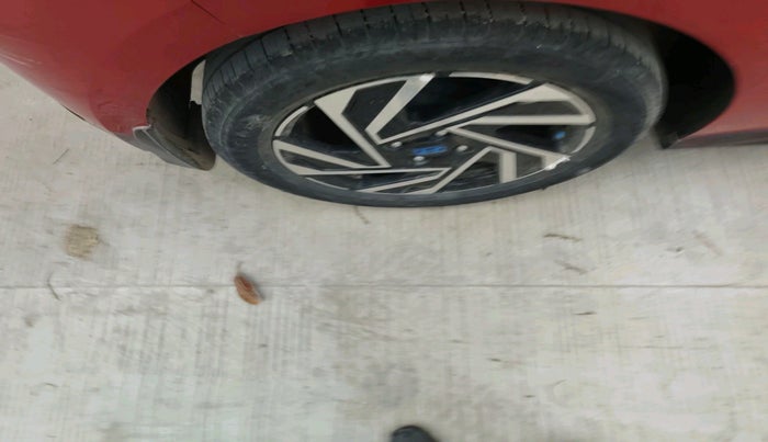 2023 Hyundai NEW I20 ASTA (O) 1.2 MT, Petrol, Manual, 39,451 km, tyre