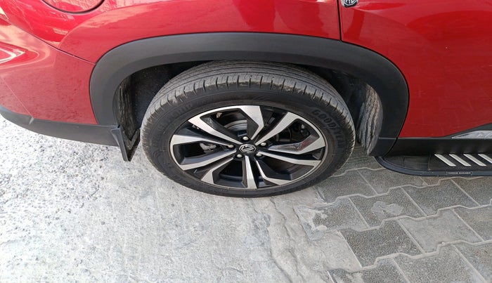 2025 MG HECTOR SHARP PRO 2.0 TURBO DIESEL, Diesel, Manual, 15,511 km, tyre