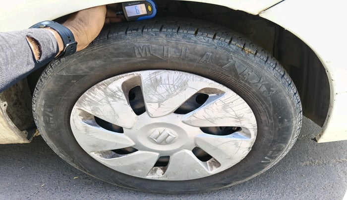 2018 Maruti Celerio ZXI AMT, CNG, Automatic, 1,03,288 km, tyre