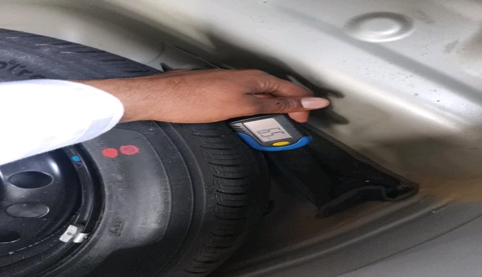 2022 Maruti New Wagon-R VXI 1.0, Petrol, Manual, 40,093 km, tyre