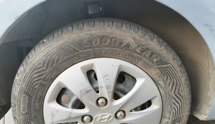 2011 Hyundai i10 MAGNA 1.2, Petrol, Manual, 68,634 km, tyre