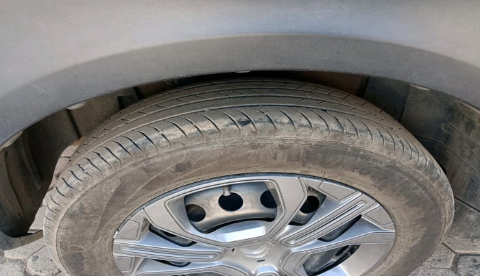 2024 CITROEN Basalt Max 1.2 Turbo Petrol AT, Petrol, Automatic, 9,252 km, tyre