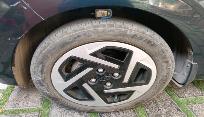 2023 Hyundai GRAND I10 NIOS SPORTZ AMT 1.2 KAPPA VTVT, Petrol, Automatic, 15,310 km, tyre