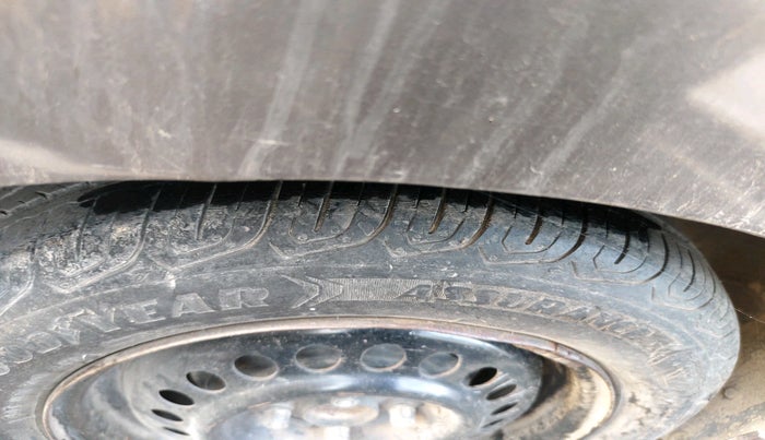 2015 Honda Jazz 1.2L I-VTEC S, Petrol, Manual, 94,062 km, tyre