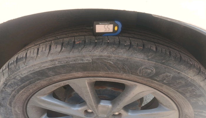 2019 Ford Ecosport TITANIUM 1.5L DIESEL, Diesel, Manual, 1,00,000 km, tyre