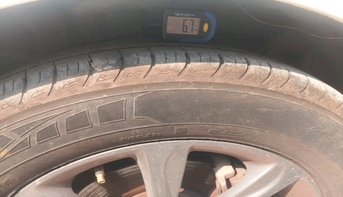 2019 Ford Ecosport TITANIUM 1.5L DIESEL, Diesel, Manual, 1,00,000 km, tyre