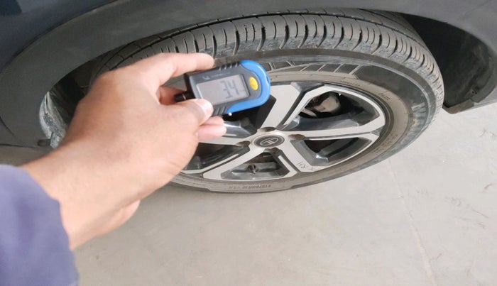 2021 Tata NEXON EV XZ PLUS, Electric, Automatic, 71,229 km, tyre