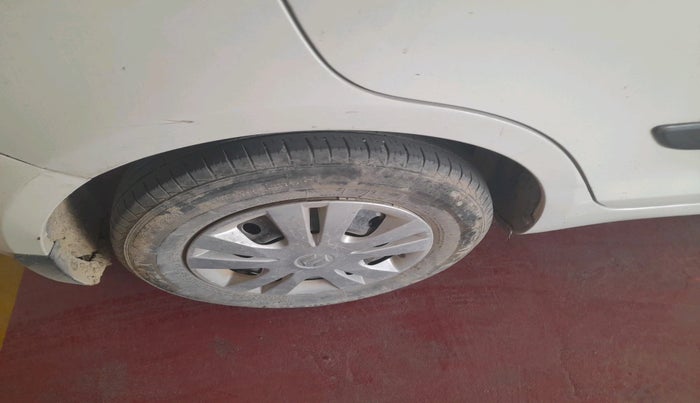 2013 Maruti Swift Dzire VXI, Petrol, Manual, 1,14,668 km, tyre