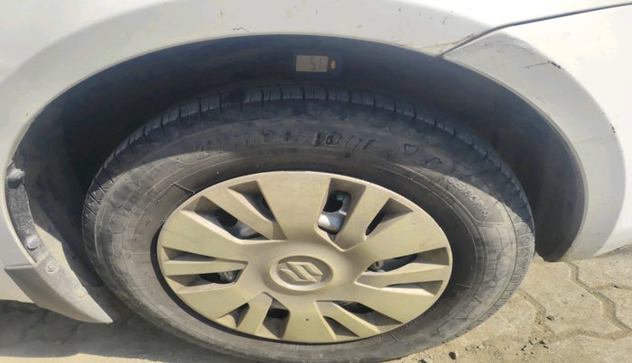 2016 Maruti Swift Dzire TOUR DIESEL, Diesel, Manual, 82,787 km, tyre