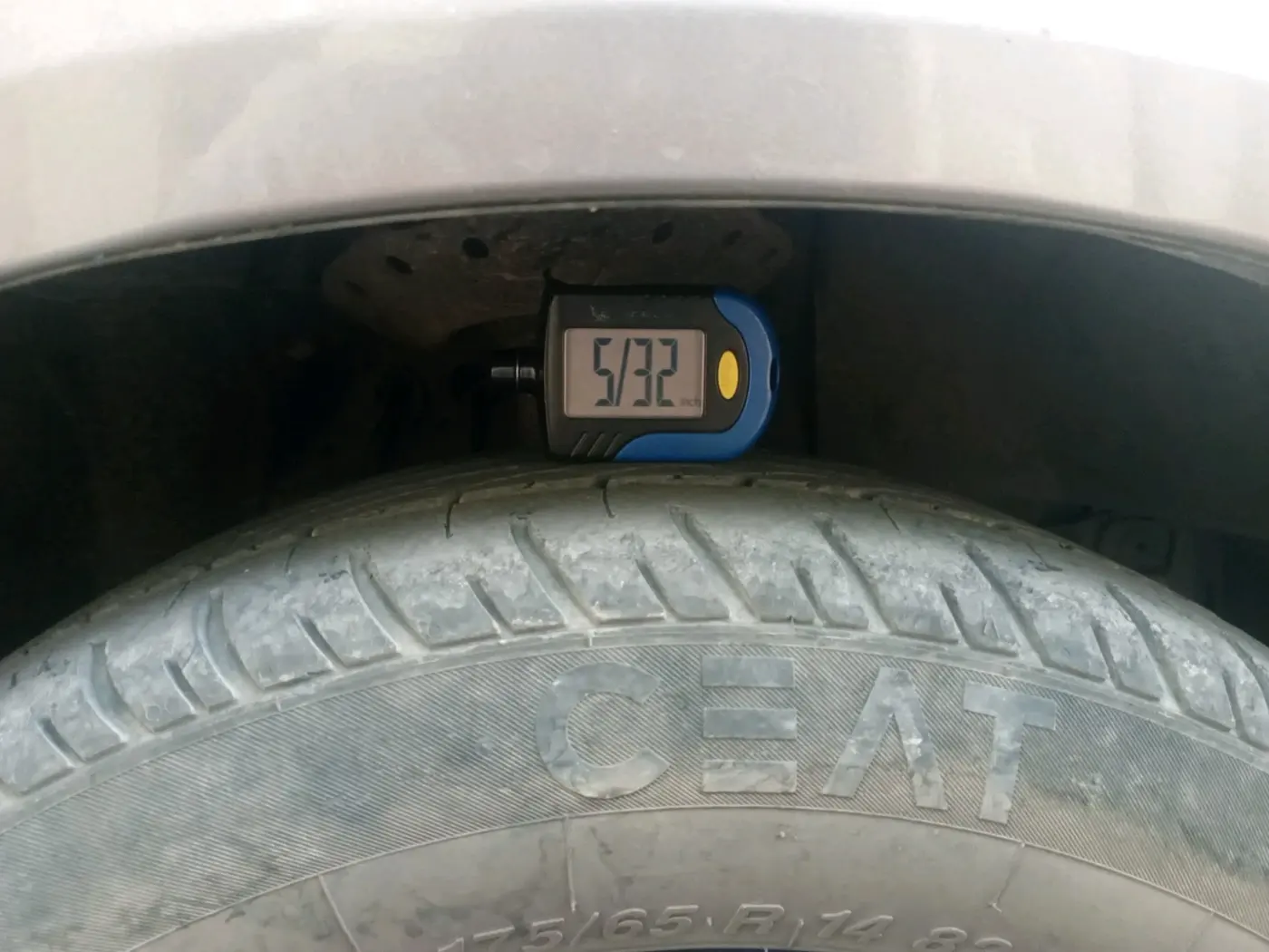 2013 Honda Amaze 1.5L I-DTEC S, Diesel, Manual, 73,493 km, tyre