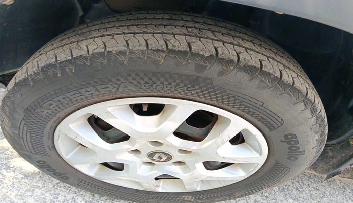 2016 Renault Duster 85 PS RXL DIESEL, Diesel, Manual, 1,28,566 km, tyre