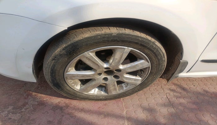 2011 Volkswagen Polo HIGHLINE1.2L, Petrol, Manual, 89,262 km, tyre