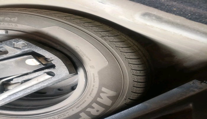 2011 Volkswagen Polo HIGHLINE1.2L, Petrol, Manual, 89,262 km, tyre