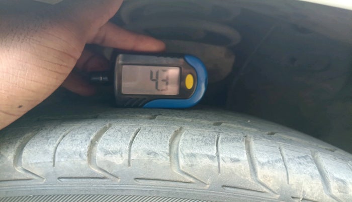 2021 Hyundai NEW I20 ASTA (O) 1.0 TURBO GDI DCT, Petrol, Automatic, 39,079 km, tyre