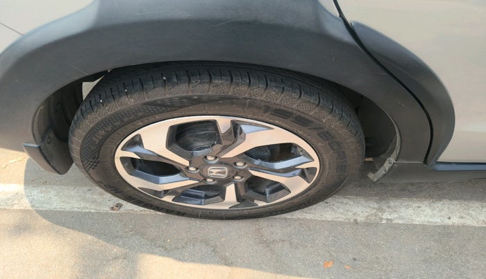 2016 Honda BR-V 1.5L I-VTEC V, Petrol, Manual, 78,499 km, tyre