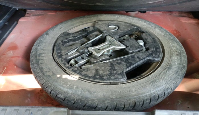 2016 Maruti Vitara Brezza LDI (O), Diesel, Manual, 1,73,389 km, tyre