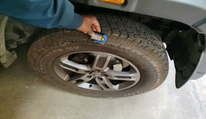 2022 Mahindra Thar LX  P 4WD AT CONVERTIBLE, Petrol, Automatic, 8,504 km, tyre