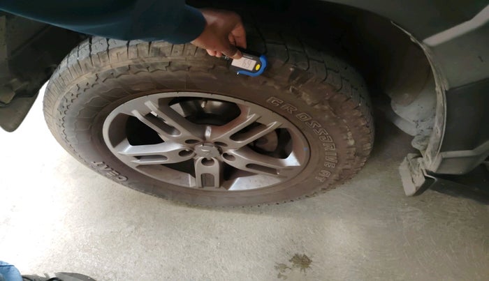 2022 Mahindra Thar LX  P 4WD AT CONVERTIBLE, Petrol, Automatic, 8,504 km, tyre