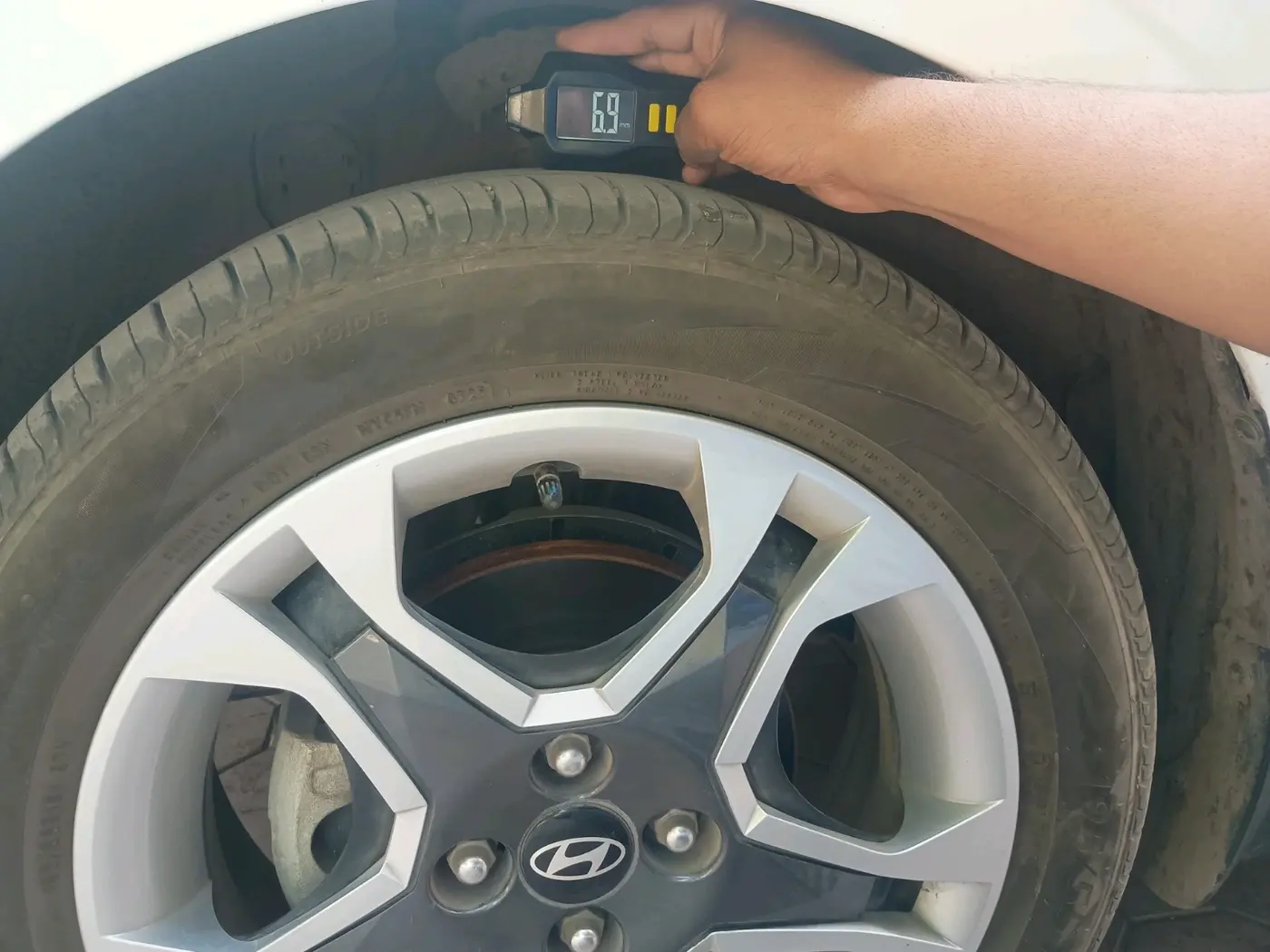 2025 Hyundai NEW I20 Sportz (O) 1.2 IVT, Petrol, Automatic, 4,550 km, tyre