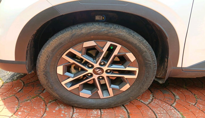 2023 Hyundai VENUE SX (O) 1.5 CRDI, Diesel, Manual, 58,319 km, tyre