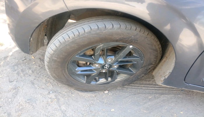 2019 Hyundai GRAND I10 NIOS SPORTZ 1.2 KAPPA VTVT, Petrol, Manual, 65,000 km, tyre