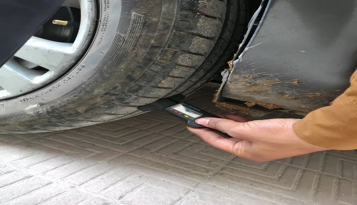 2016 Maruti Ertiga ZDI + SHVS, Diesel, Manual, 1,63,270 km, tyre