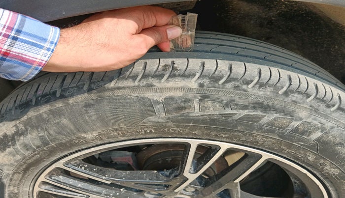 2021 Tata Safari XZA PLUS 6S, Diesel, Automatic, 99,648 km, tyre