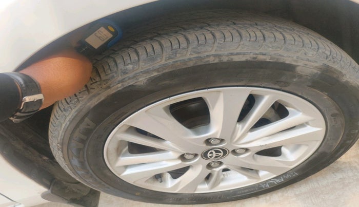 2020 Toyota YARIS G CVT, Petrol, Automatic, 49,303 km, tyre