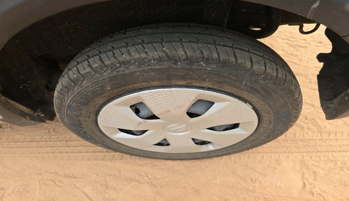 2023 Maruti Alto K10 VXI PLUS, Petrol, Manual, 6,109 km, tyre