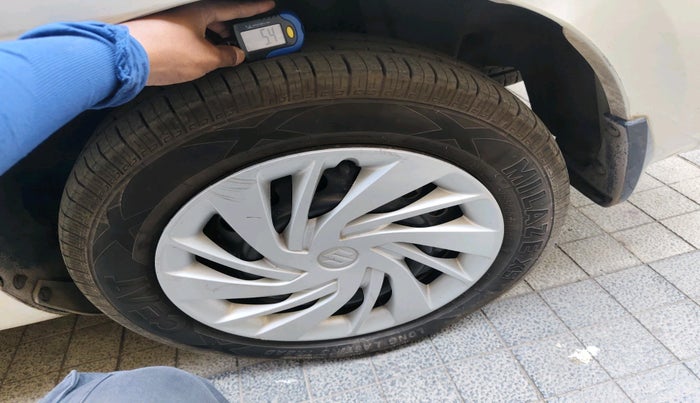 2021 Maruti Ertiga VXI CNG, CNG, Manual, 54,267 km, tyre