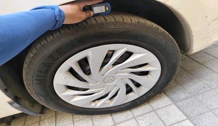 2021 Maruti Ertiga VXI CNG, CNG, Manual, 54,267 km, tyre