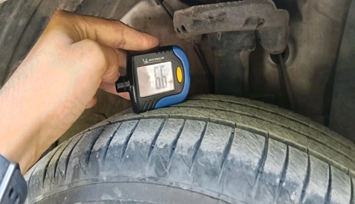 2020 Hyundai VENUE S 1.2, Petrol, Manual, 53,292 km, tyre