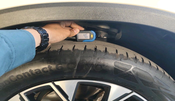 2024 Mercedes Benz GLC CLASS 220d 4MATIC, Diesel, Automatic, 7,066 km, tyre