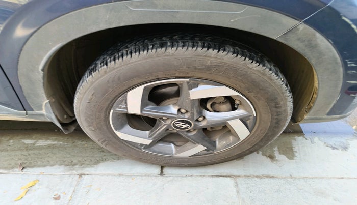 2020 Hyundai VENUE SX PLUS 1.0 TURBO DCT, Petrol, Automatic, 61,681 km, tyre