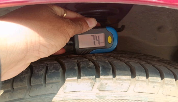 2016 Ford Figo Aspire AMBIENTE 1.2 PETROL, Petrol, Manual, 73,833 km, tyre