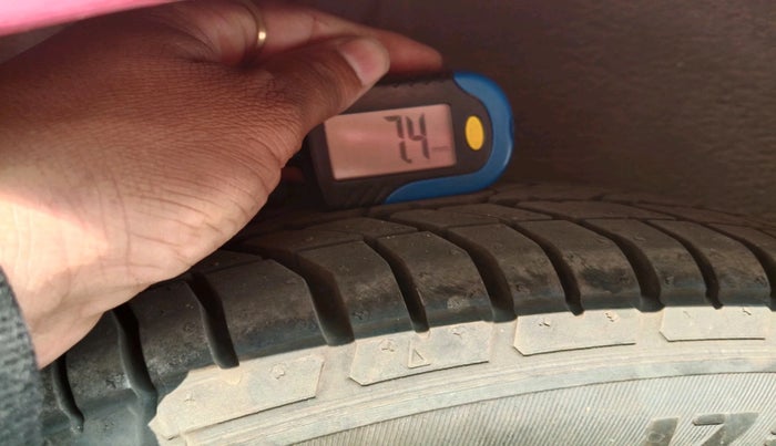 2016 Ford Figo Aspire AMBIENTE 1.2 PETROL, Petrol, Manual, 73,833 km, tyre