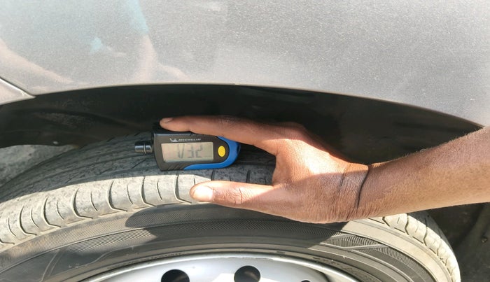 2016 Maruti Wagon R 1.0 LXI, Petrol, Manual, 1,10,915 km, tyre