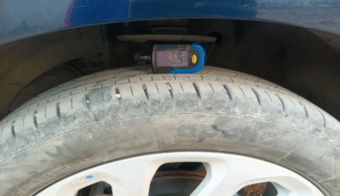 2022 Maruti Baleno ZETA 1.2 AGS, Petrol, Automatic, 32,979 km, tyre