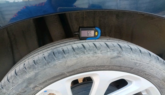 2022 Maruti Baleno ZETA 1.2 AGS, Petrol, Automatic, 32,979 km, tyre