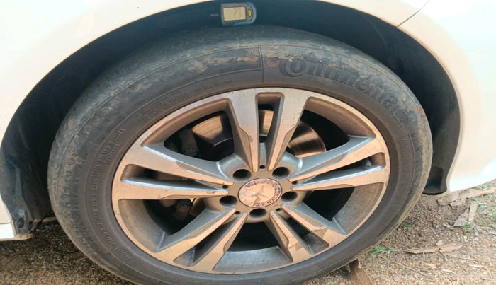 2014 Mercedes Benz E Class E 350 CDI Avantgarde, Diesel, Automatic, 97,098 km, tyre