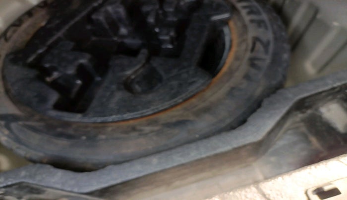 2018 Maruti Ciaz ALPHA 1.5 SHVS PETROL, Petrol, Manual, 1,16,630 km, tyre