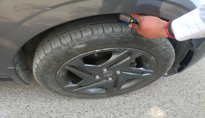 2021 Hyundai NEW I20 SPORTZ 1.2 MT, Petrol, Manual, 15,956 km, tyre