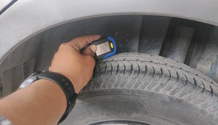 2014 Maruti Swift VXI, Petrol, Manual, 93,361 km, tyre