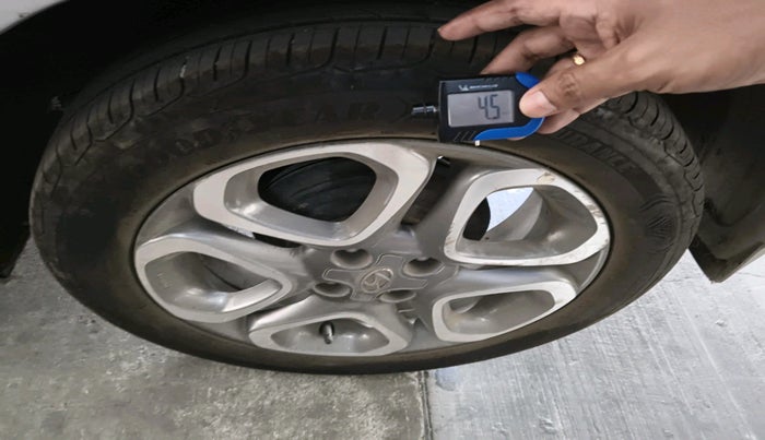 2019 Hyundai Elite i20 ASTA (O) CVT, Petrol, Automatic, 41,250 km, tyre