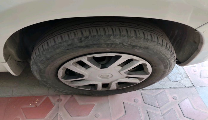 2018 Nissan Terrano XE (D), Diesel, Manual, 93,577 km, tyre