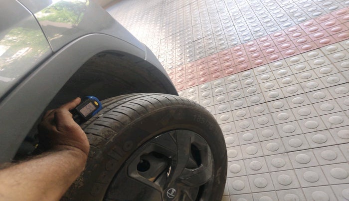 2025 Tata PUNCH ADVENTURE AMT, Petrol, Automatic, 13,085 km, tyre