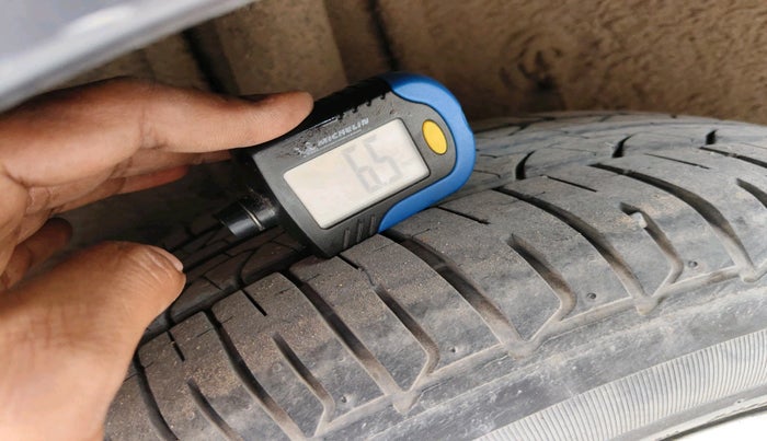 2015 Hyundai Elite i20 SPORTZ 1.2 (O), Petrol, Manual, 79,567 km, tyre