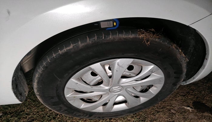 2019 Maruti Swift LXI, Petrol, Manual, 50,225 km, tyre